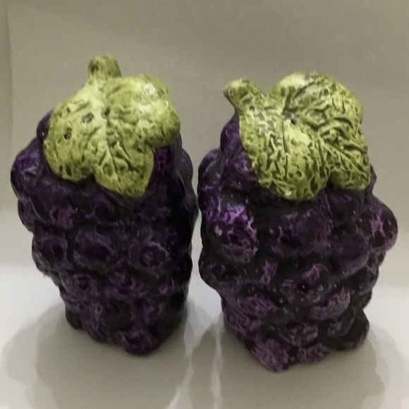unknown Kitchen Vintage Grapes Salt And Pepper Shakers From Japan